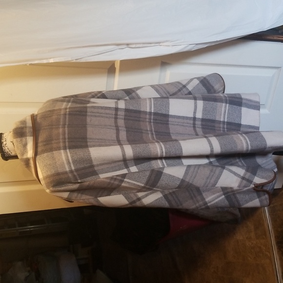 Woman Within Size 22 Gray Black White Plaid Button Up Winter Jacket Coat - Picture 5 of 5